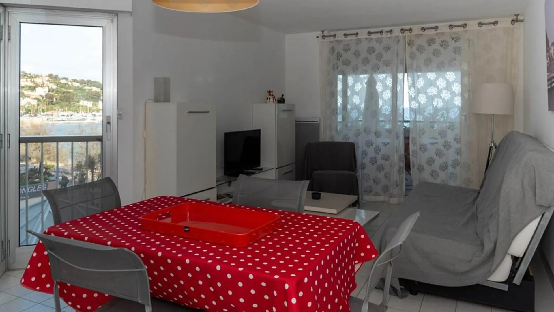 T2 Au Lavandou Pour 4 Avec Parking, Terrasse Mer Et Acces Plage - Fr-1-803-23 Le Lavandou France